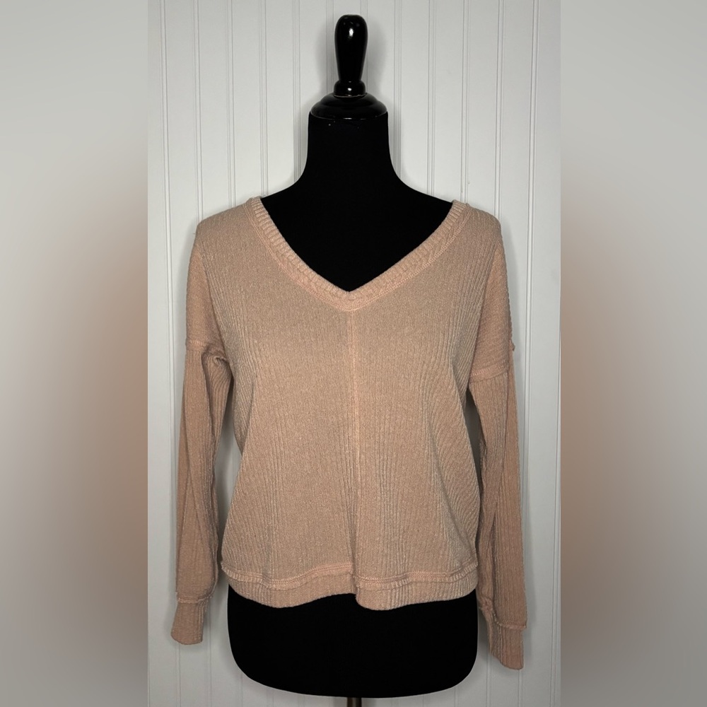 Wildflower Boutique Button Back V Neck Sweater Size Small Tan Earthy Granola